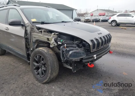 2016 Jeep Cherokee Trailhawk из США, поврежденный, VIN 1C4PJMBB0GW333744